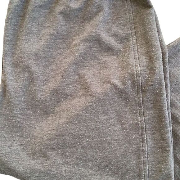 UNDER ARMOUR LOOSE CROPPED SWEAT PANTS GRAY WITH PINK WAISTLINE MEDIUM WOMENS - Picture 5 of 5